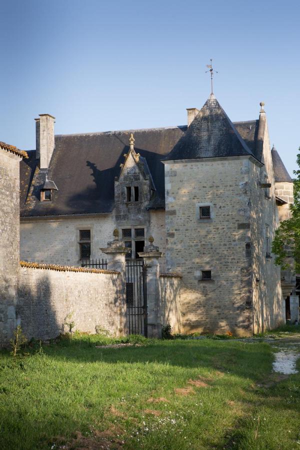 Chateau De Bois Charmant Les Nouillers Exterior foto