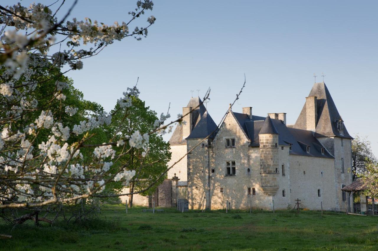 Chateau De Bois Charmant Les Nouillers Exterior foto